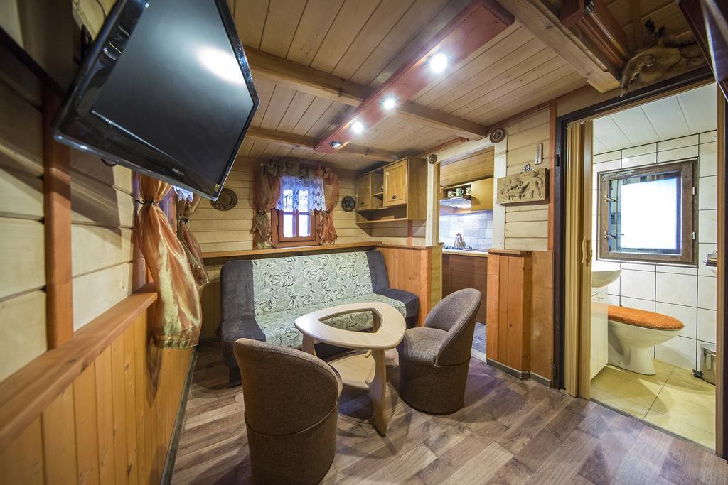 Apartamenty I Domki Taterka 코스실리스코 외부 사진